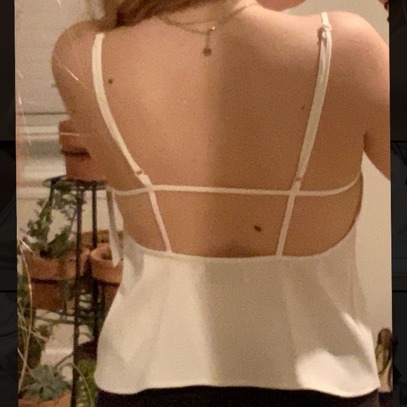 URBAN OUTFITTERS WHITE STRAPPY BACK CAMI (ADRIANA) - Picture 8 of 9